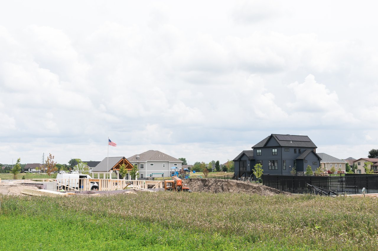 Considering building a home in Madison WI? Learn how buyers choose the right lot and builder, plan for timelines and upgrades, and avoid common new construction mistakes.