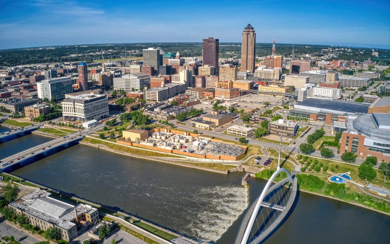Des Moines