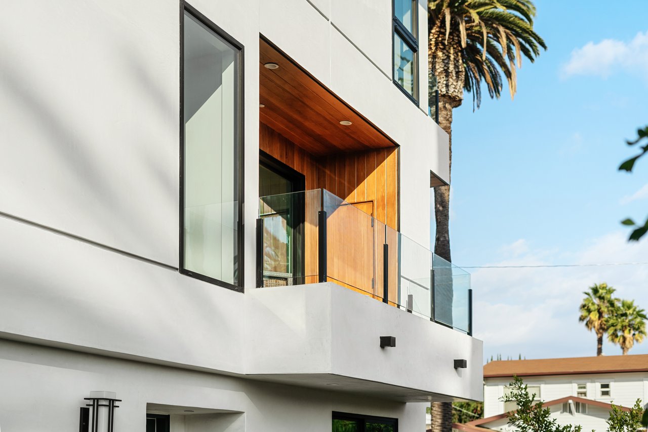 Ambrosia at Hillhurst