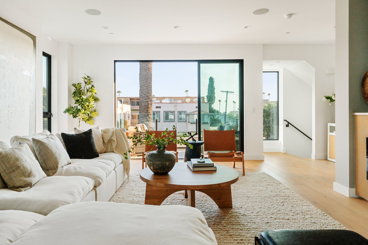 Ambrosia at Hillhurst