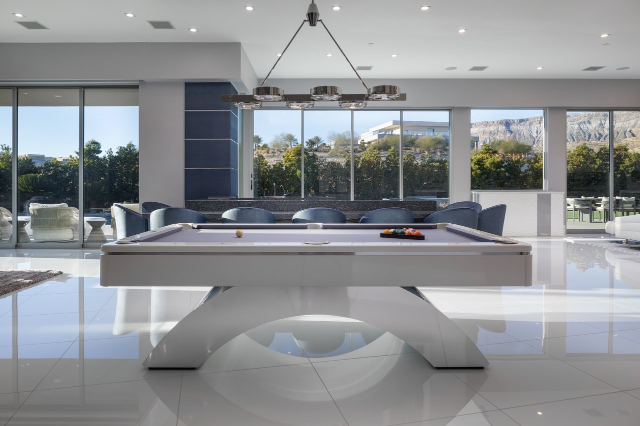 19 Flying Cloud Ln, Las Vegas, NV 89135