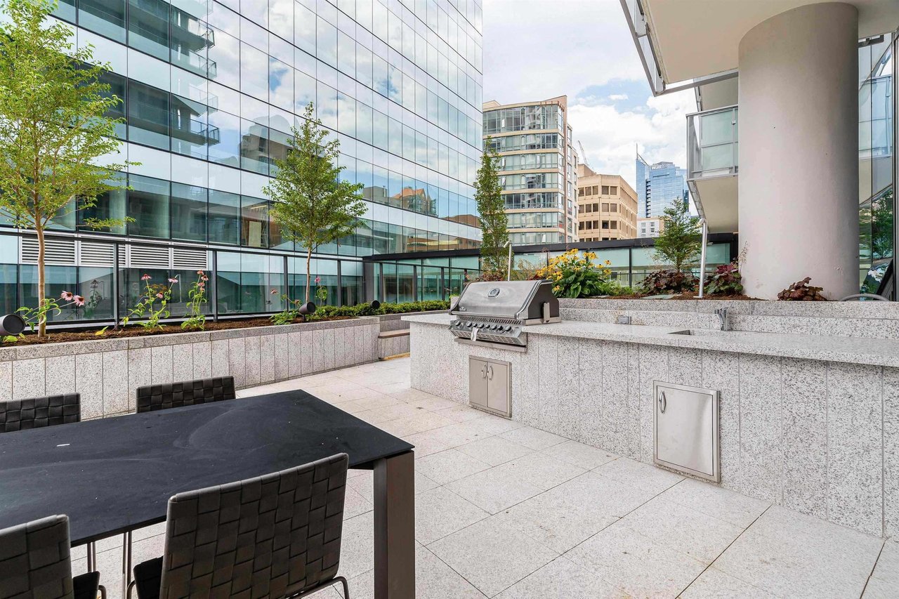 1289 Hornby St, #4905