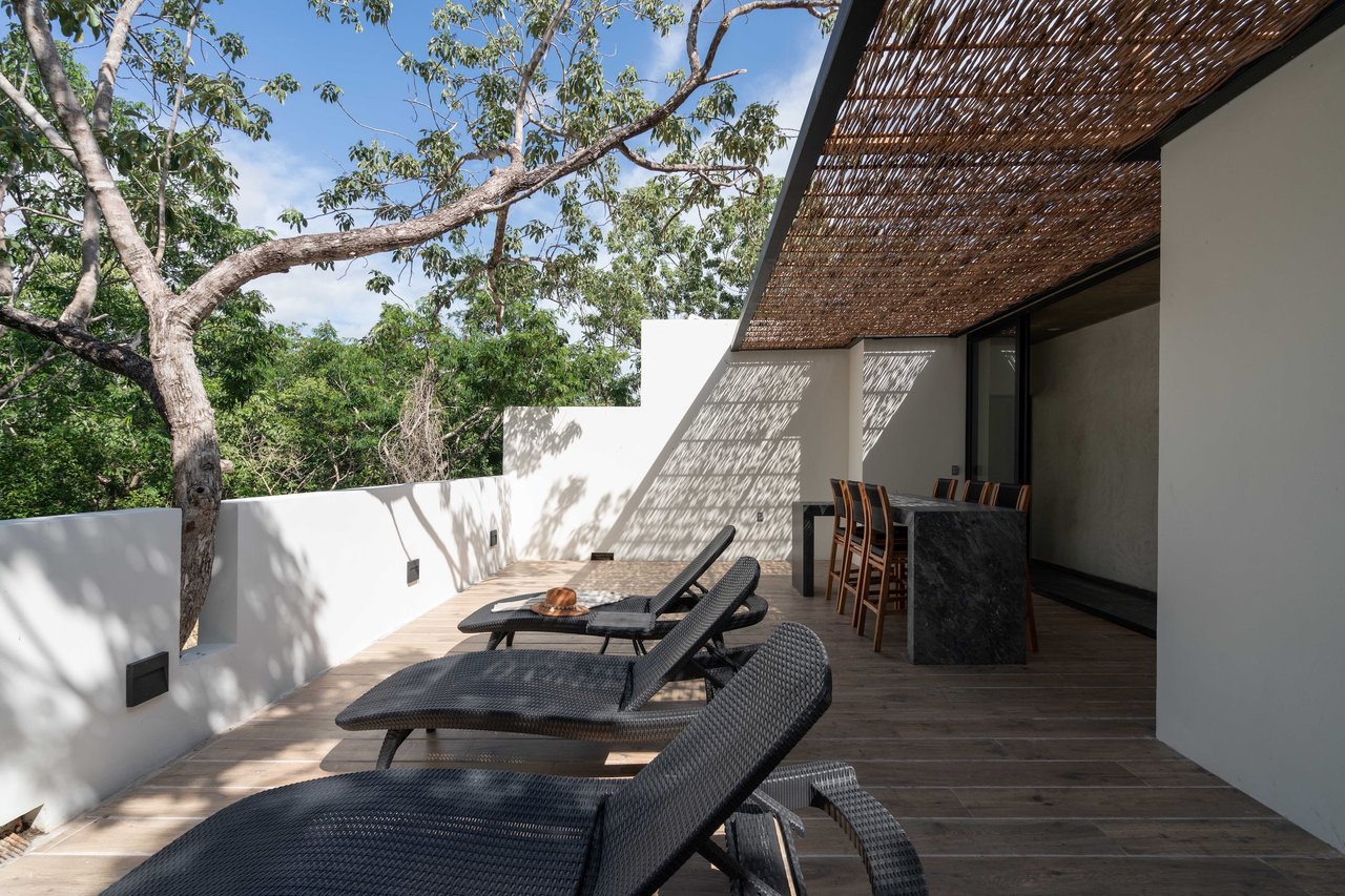 Villa 7  | Beautiful 5 Bedroom with Large Pool in 12 O’Clock Tulum
