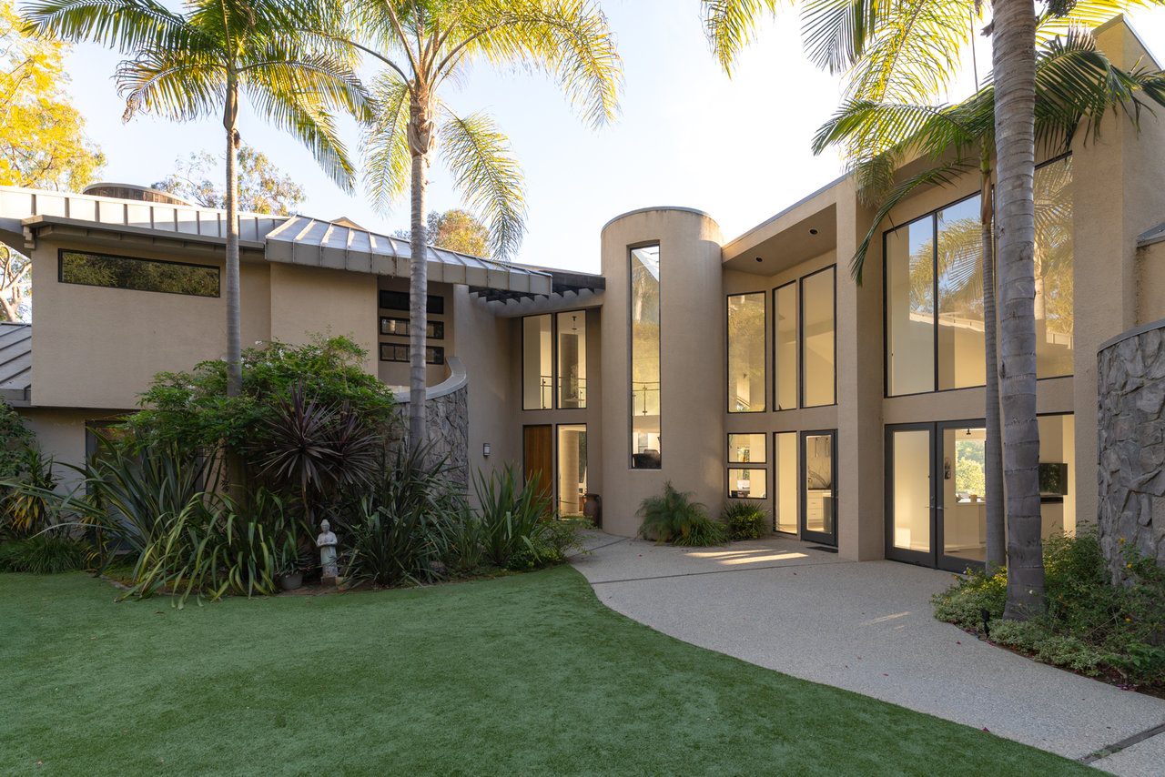 1060 E Oakmont Dr, Brentwood 