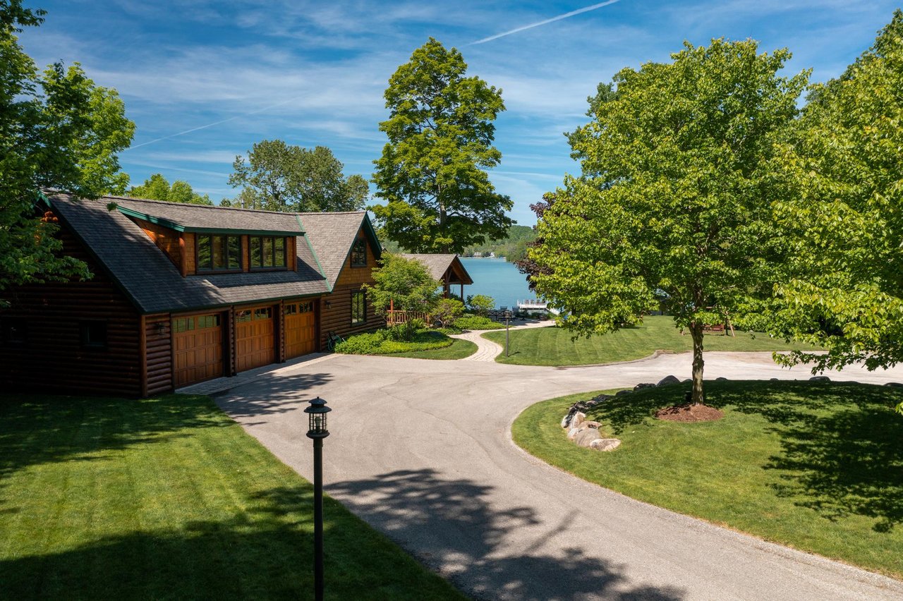 Longman Lane, Walloon Lake