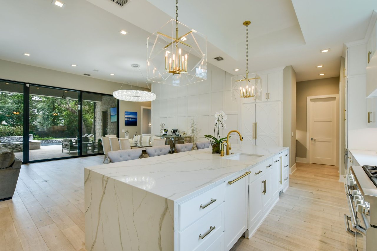 Reveille Transitional