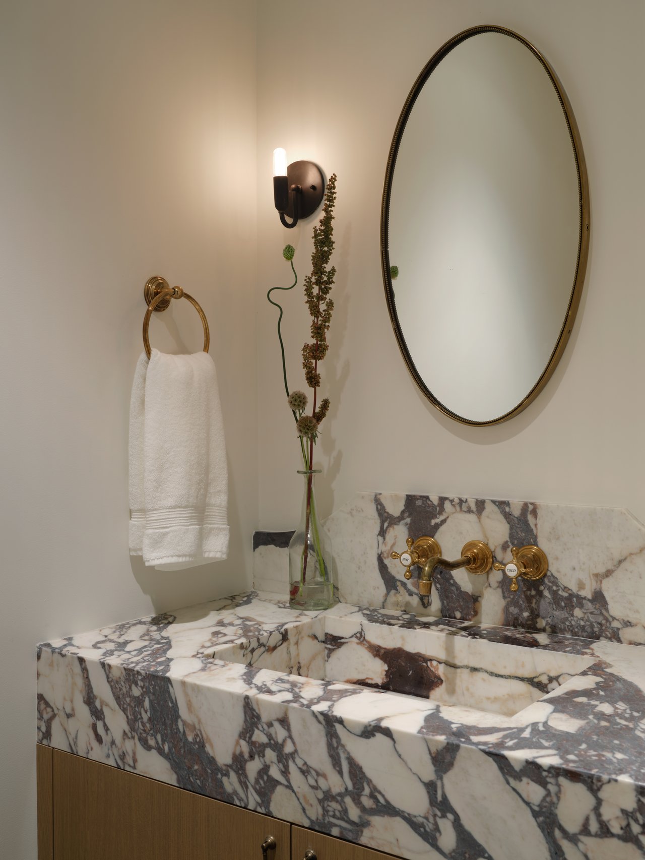 17333 Rancho St, Encino