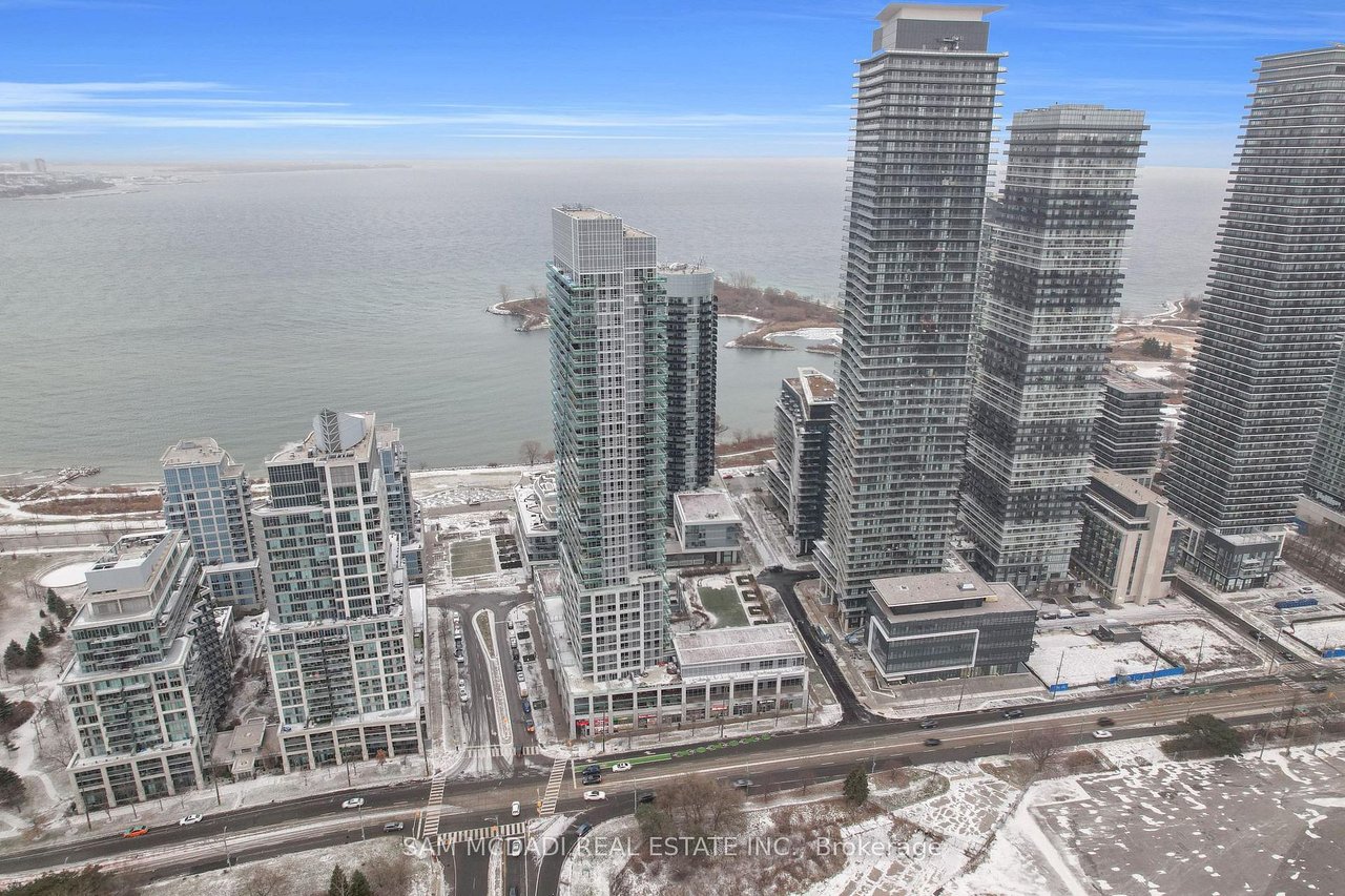 BROOKERS LANE LUXURY PENTHOUSE