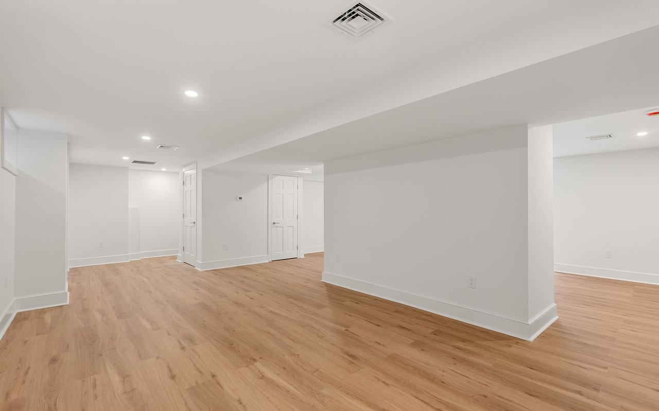 95 Sylvan Lane Weston, MA 02493