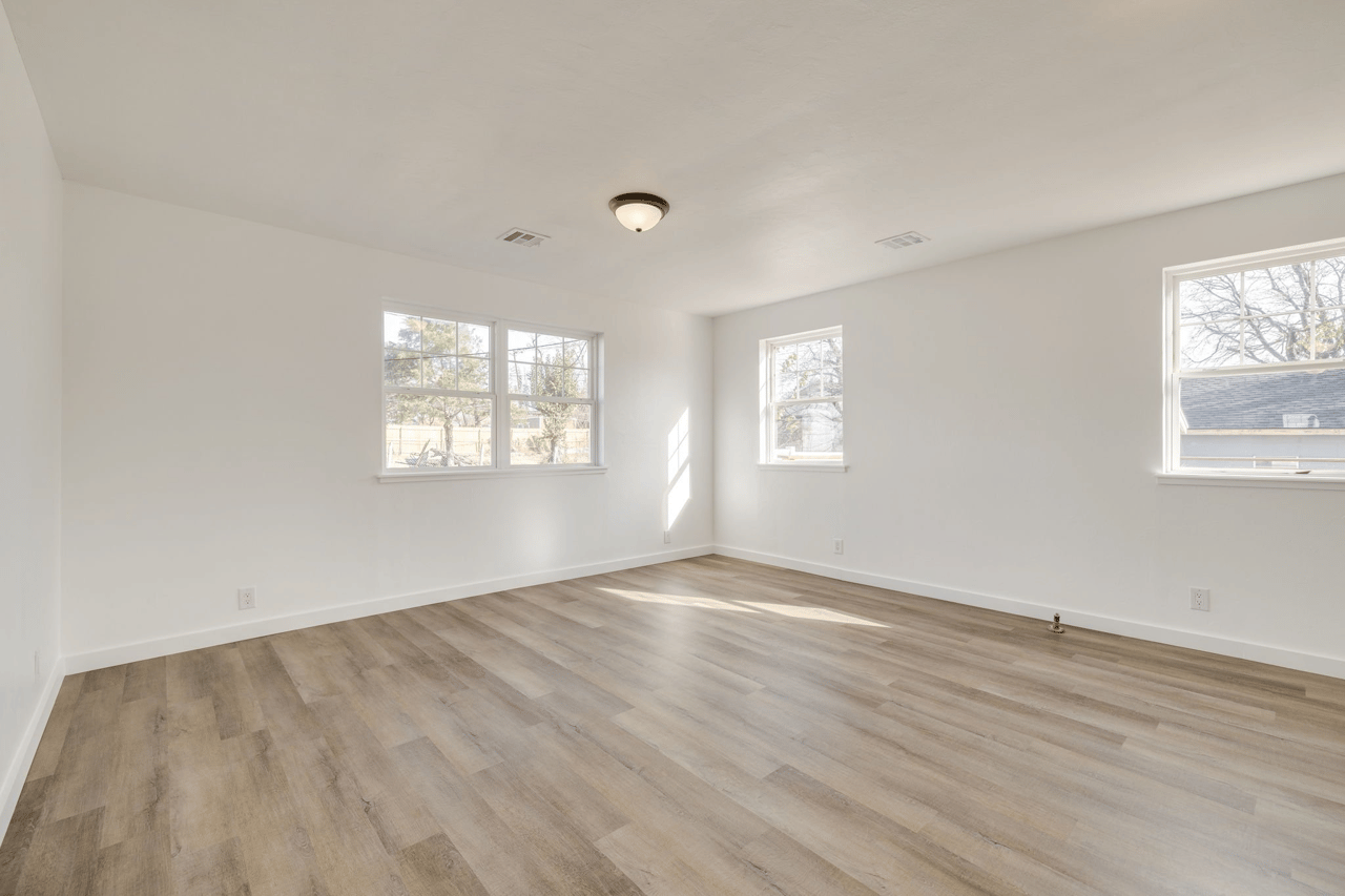 Just Listed: Step Inside a Remodeled Home Redefining Comfort and Sophistication!