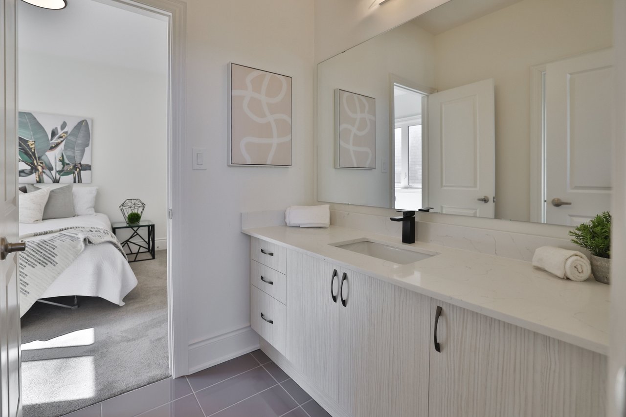 37 North Park Boulevard, Oakville