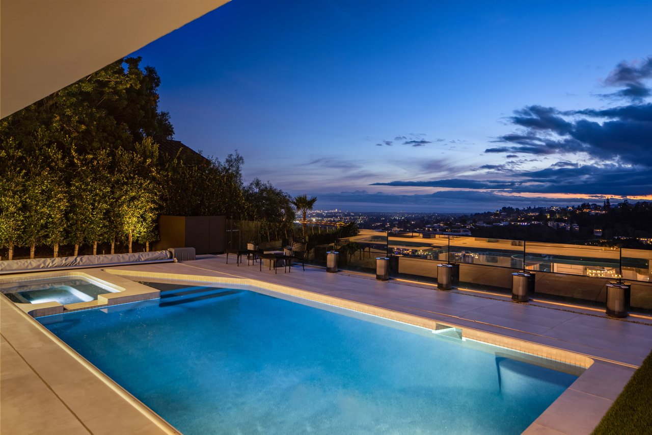 1557 Tower Grove Dr, Beverly Hills