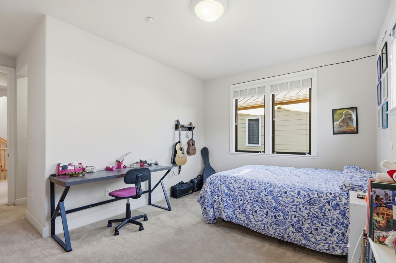 409 Spruce Ln, Palo Alto