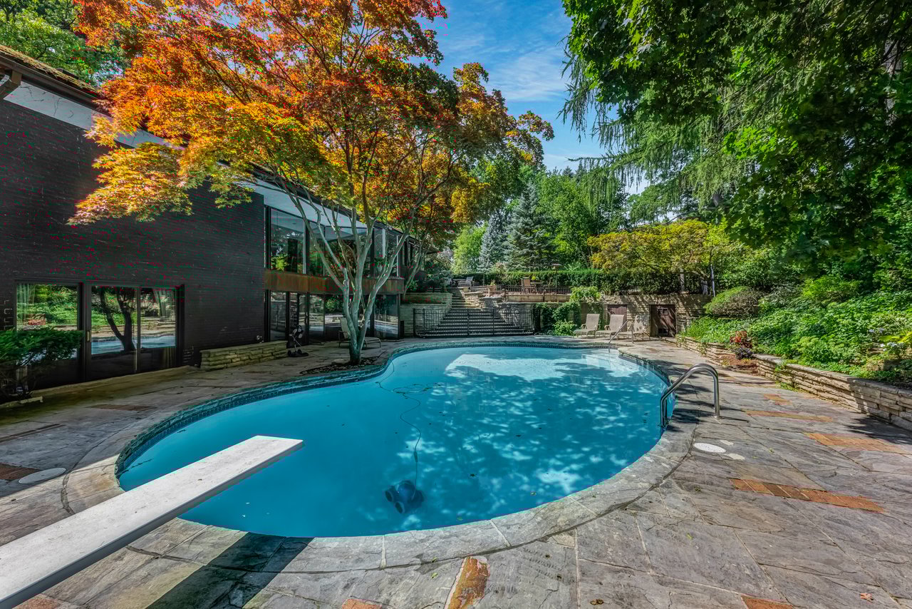 1000 Mississauga Heights Dr