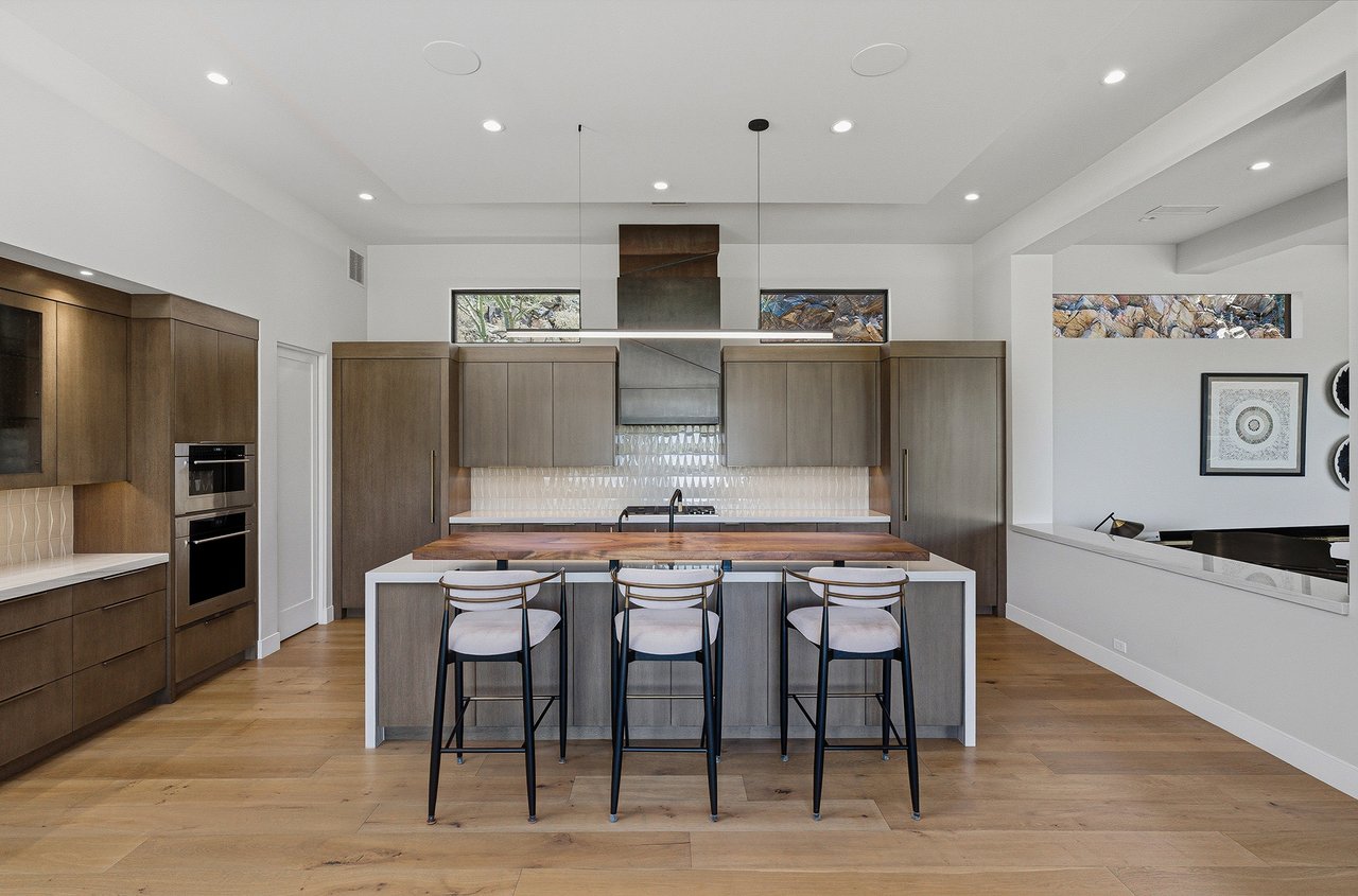 5411 E ROADRUNNER Road