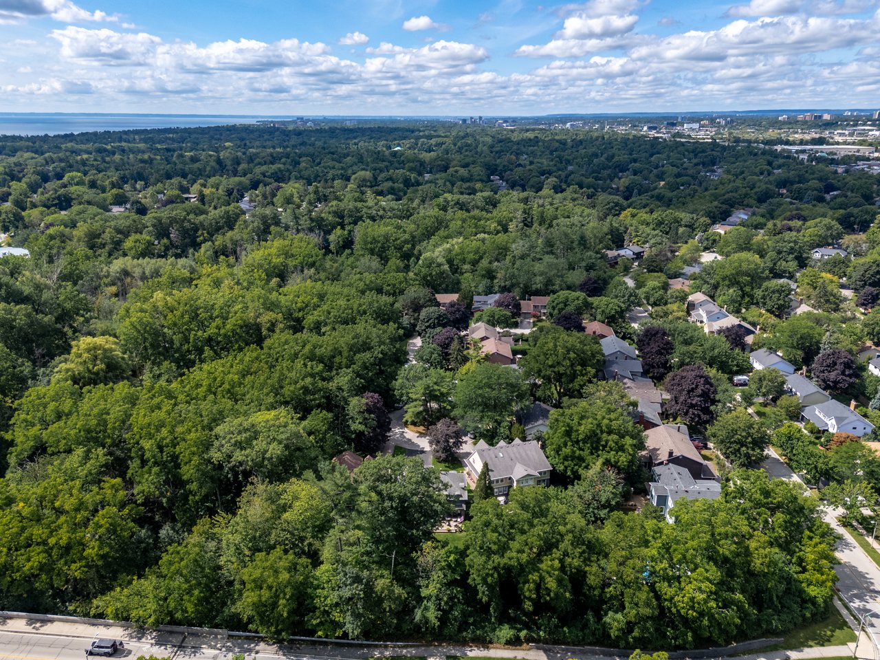 2267 Cedarberry Court, Oakville