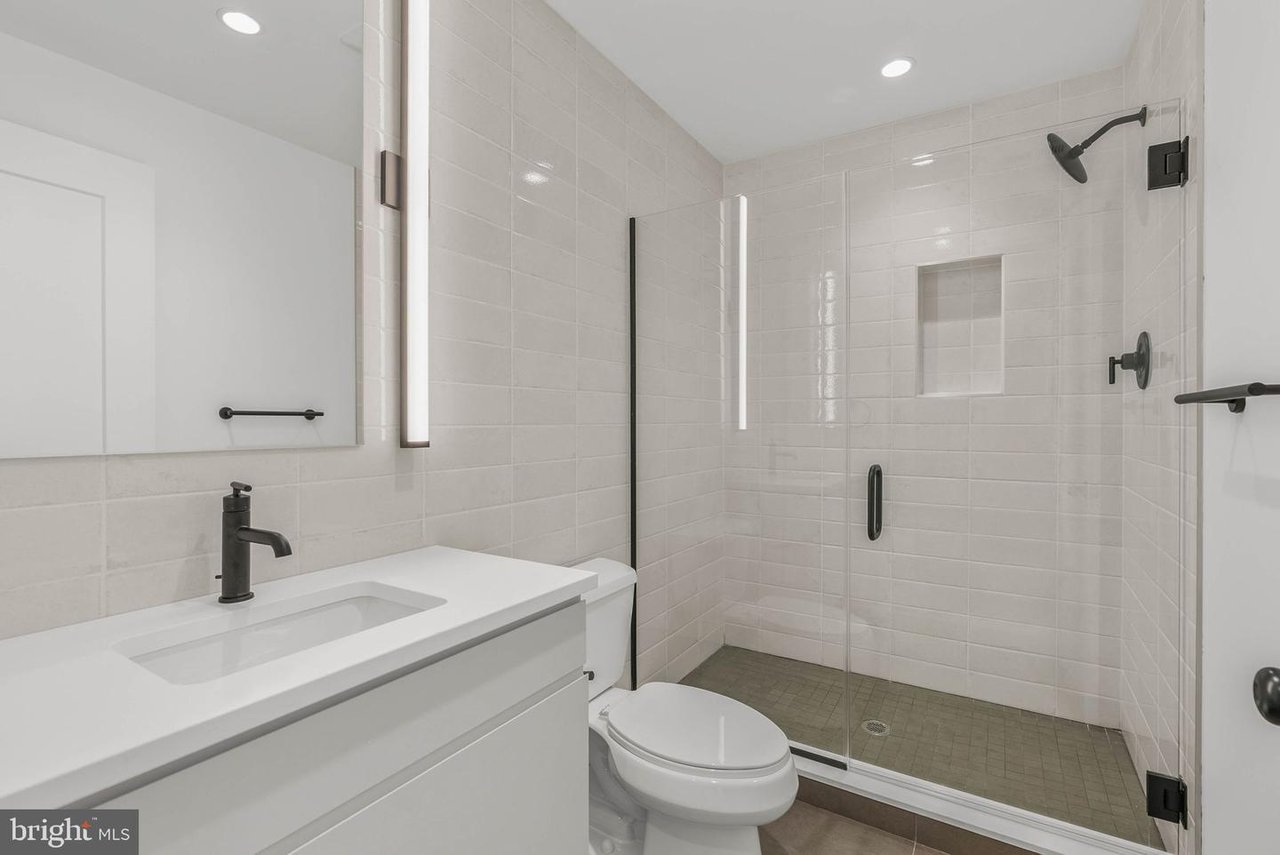 660 Fairmount Ave, Philadelphia, PA 19123