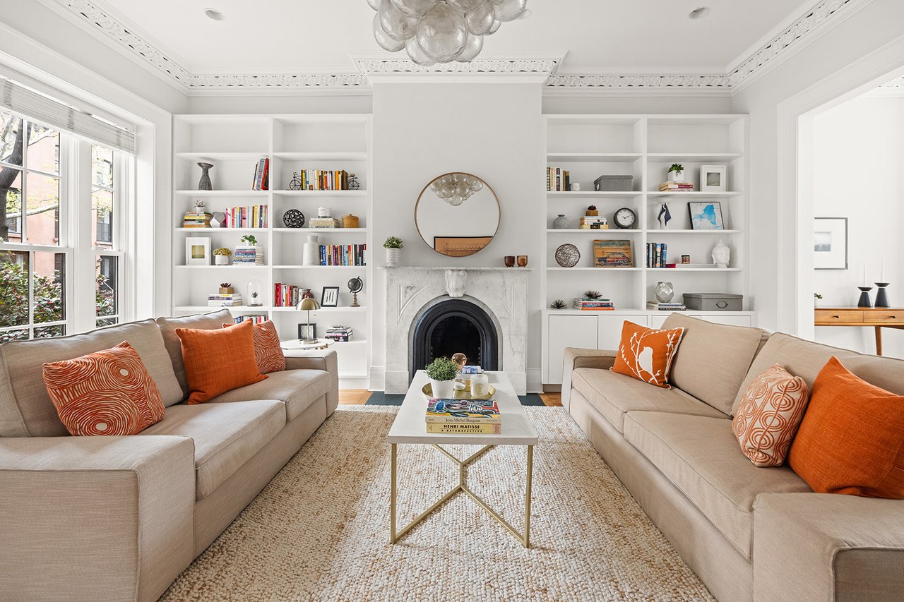 Bringing Out the Best: Staging a Cobble Hill Townhouse