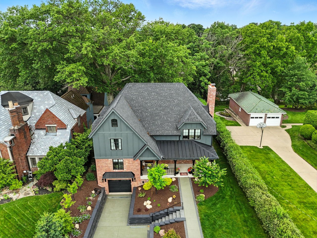 86 Standish Blvd