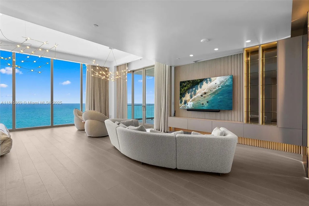 17901 Collins Ave #1607