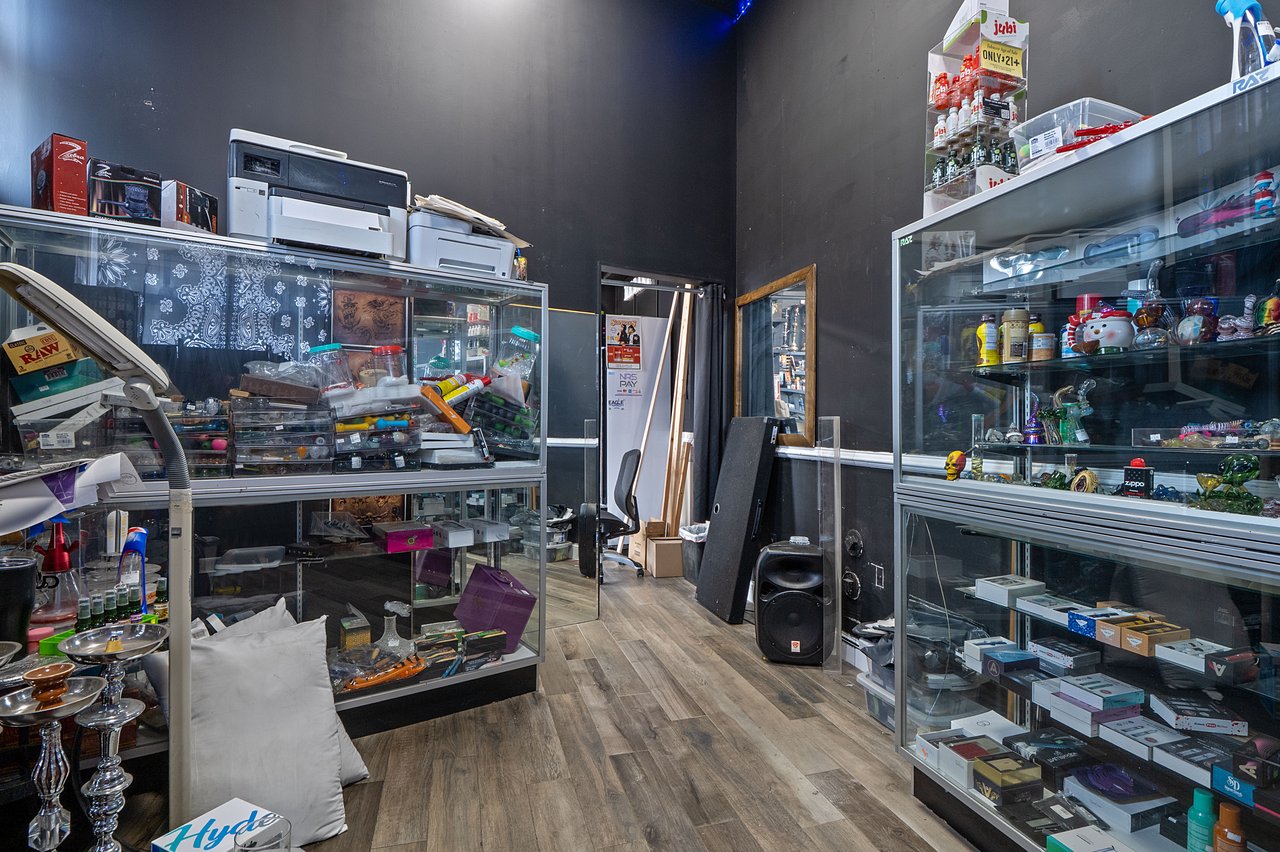 Fully Built-Out Smoke Shop | Turnkey Business Opportunity