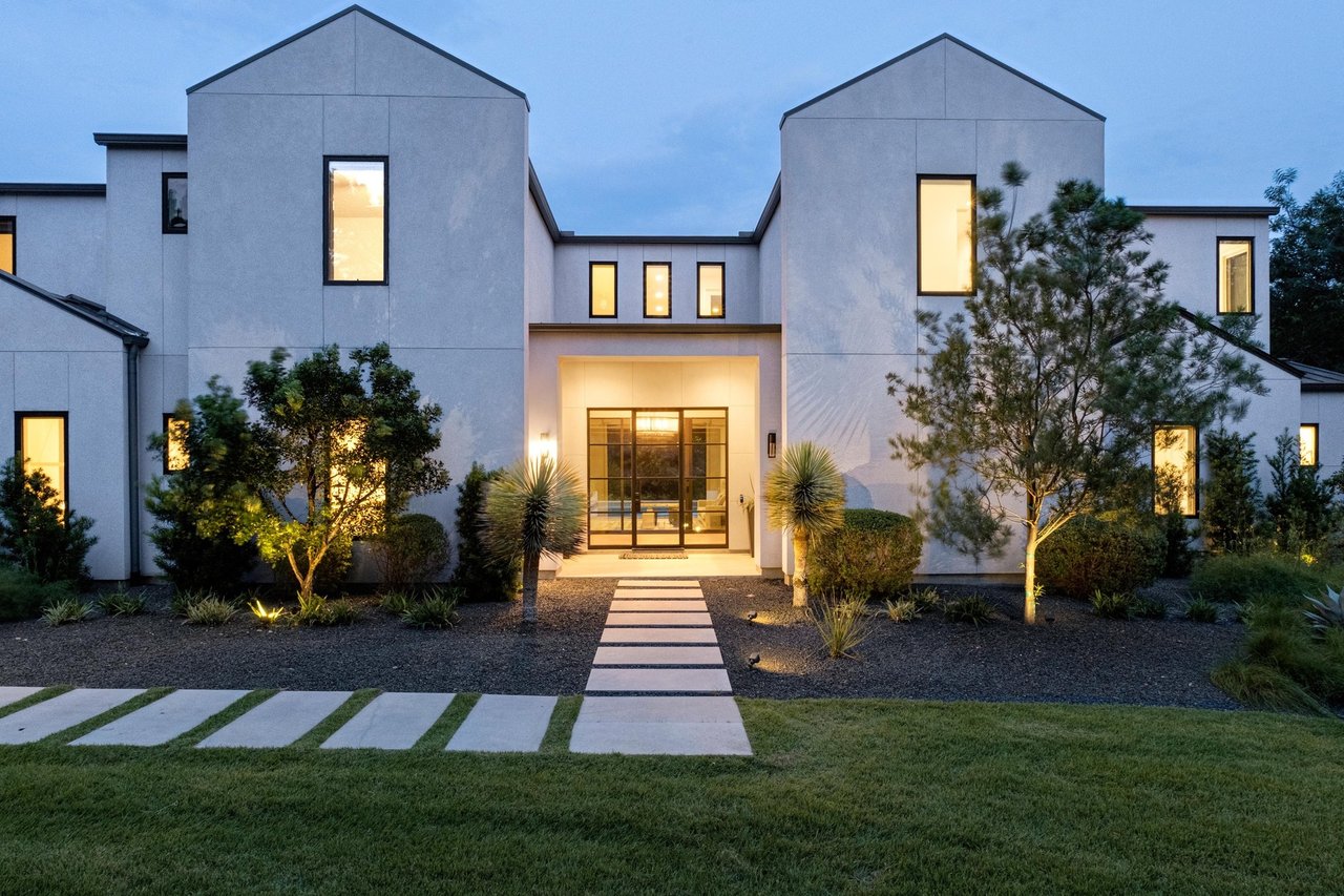 203 Wildcat Hollow and 100 Redbud Trail