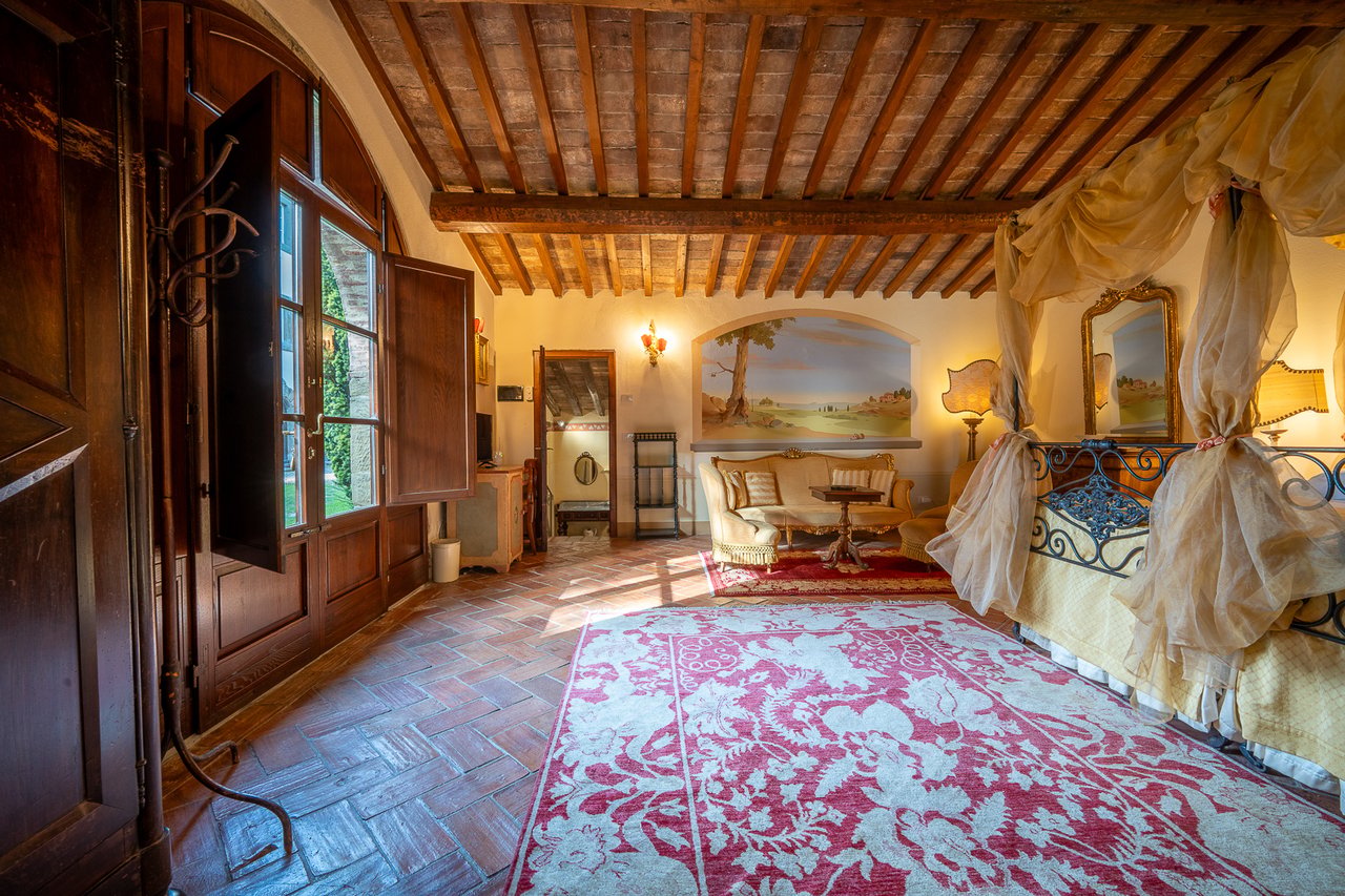 VILLA MECENATE