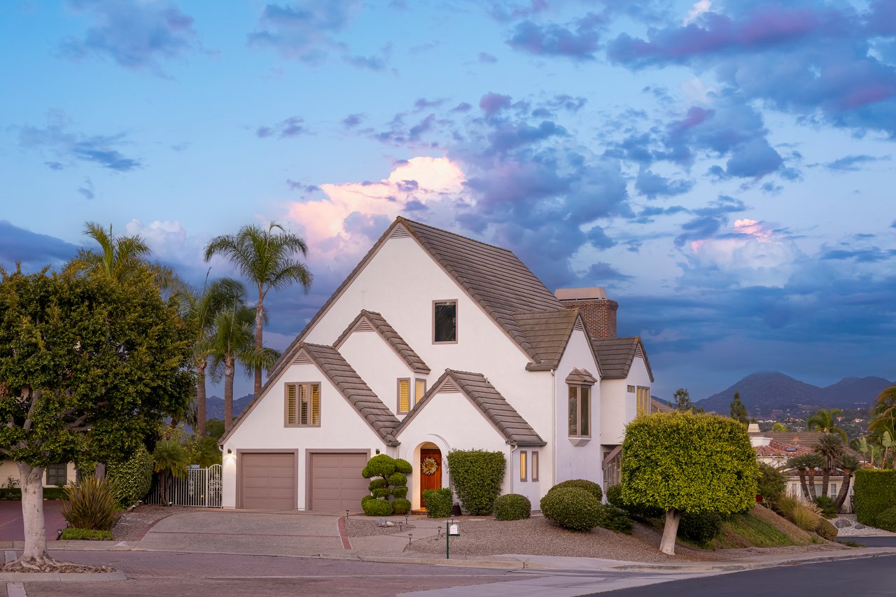 Bernardo Heights, Rancho Bernardo CA Luxury Homes & Community Guide (2026)