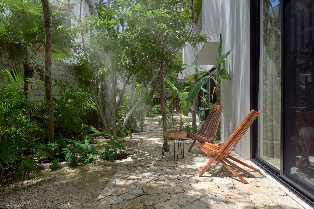 Casa Thomas | 3BR Jungle Villa with Rooftop Pool