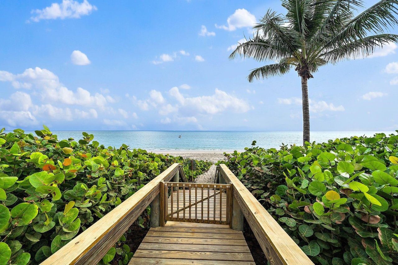 Living and Buying a Home in Juno Beach: A Coastal Paradise