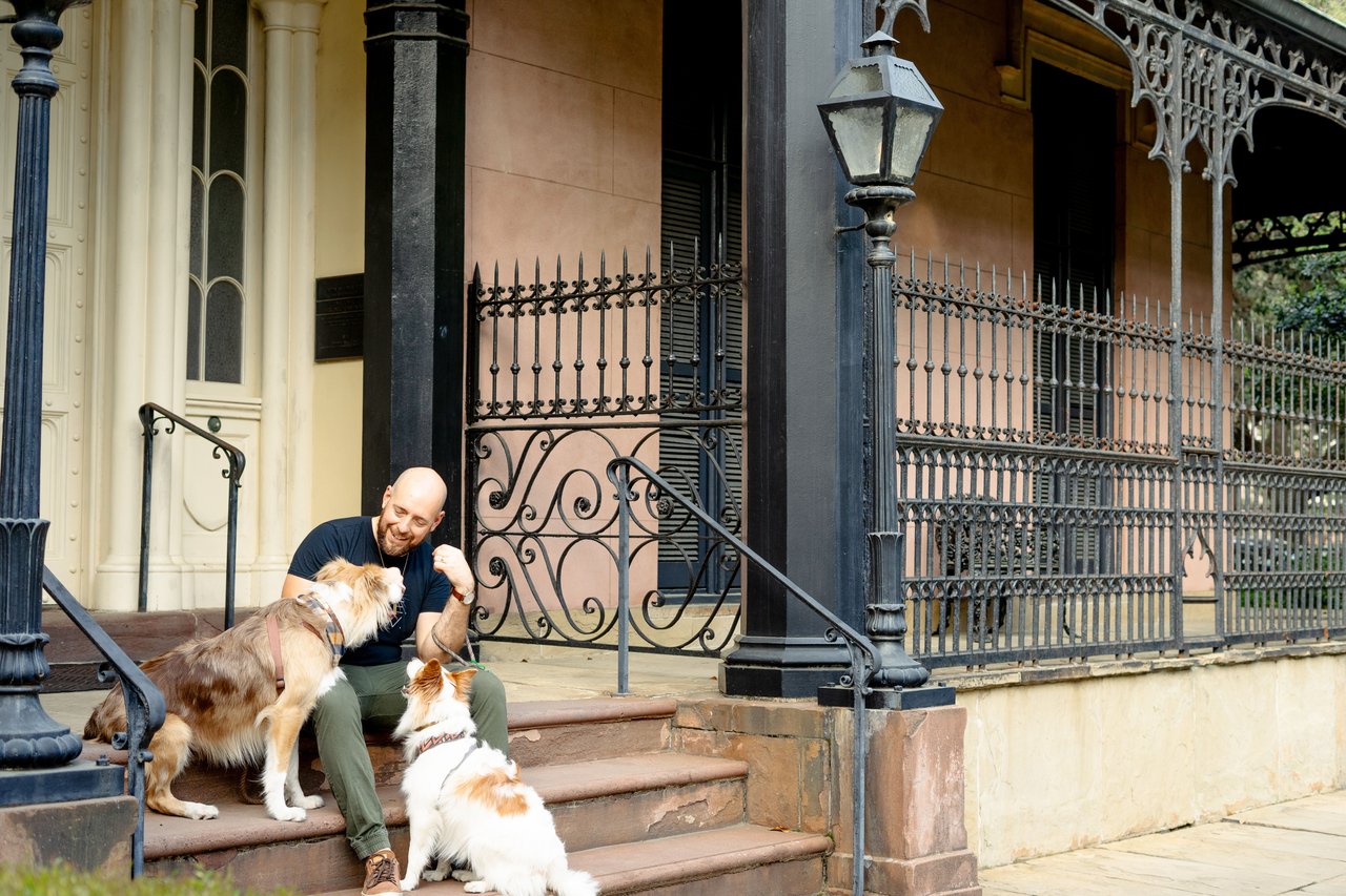 Photo of Eric Firestone, South Miami, Pinecrest and Coral Gables Real Estate Agent with his two dogs