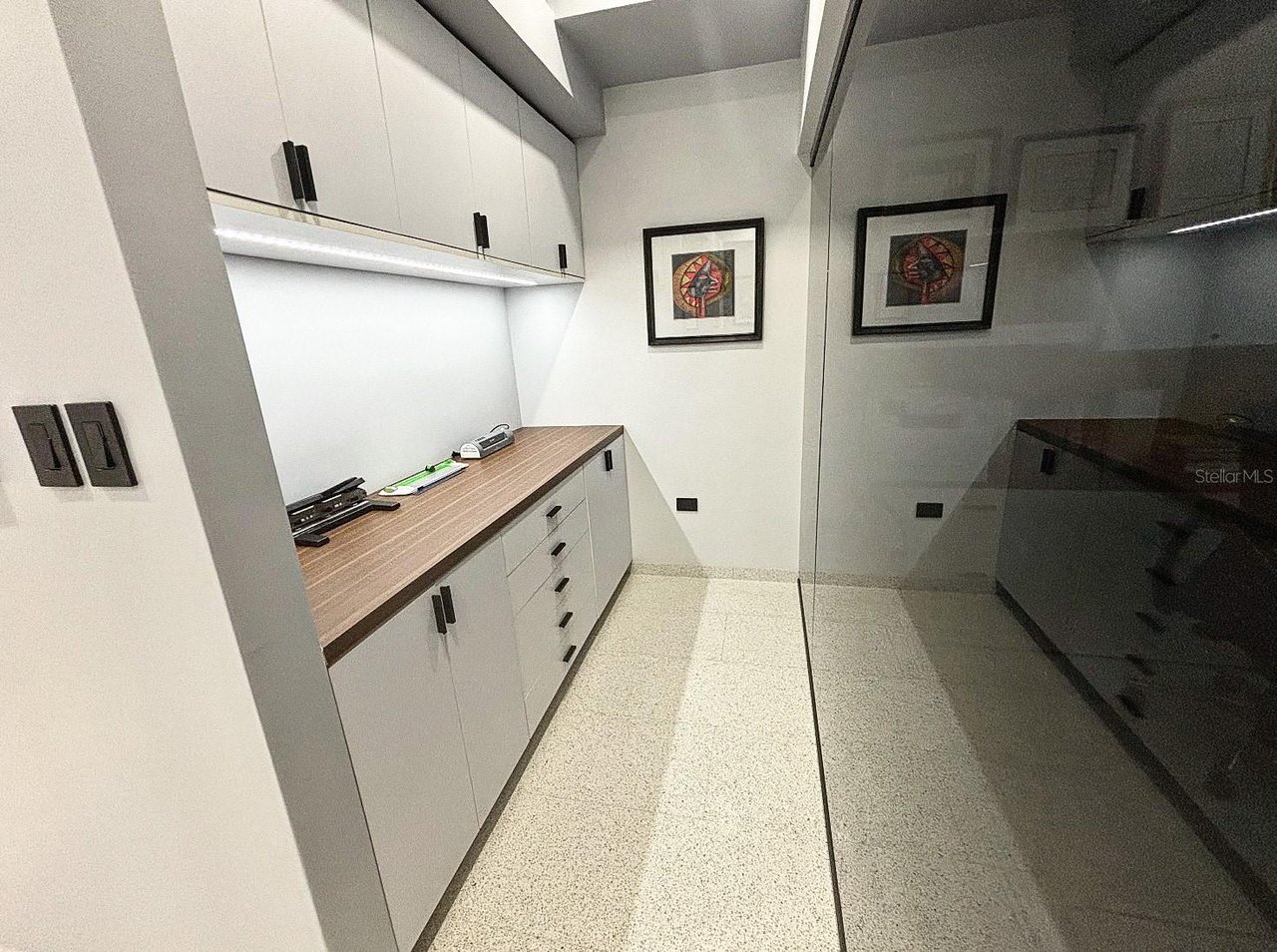 701 Av. de la Constitución