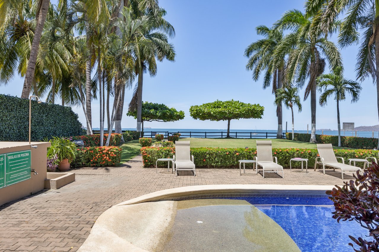 Beachfront El Destino #1A