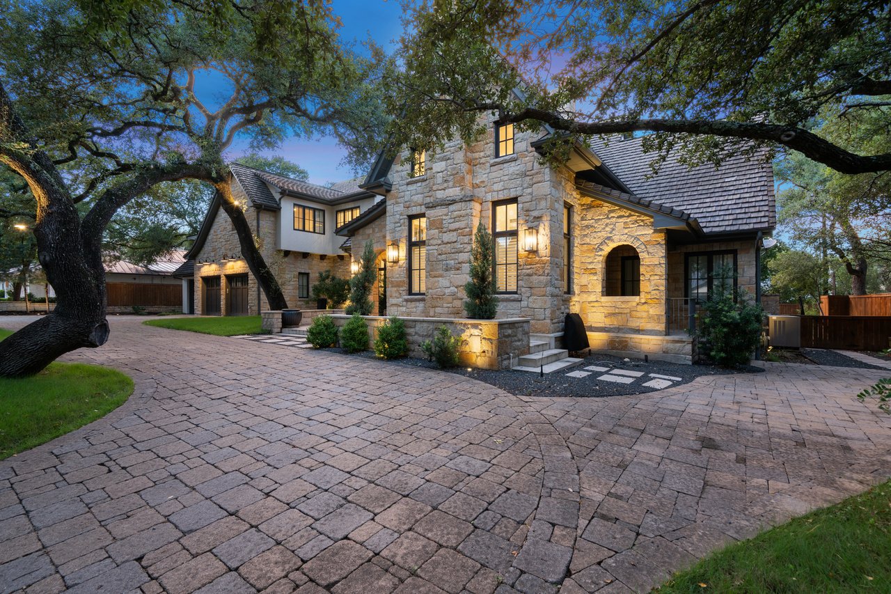 The Ultimate Rollingwood Estate