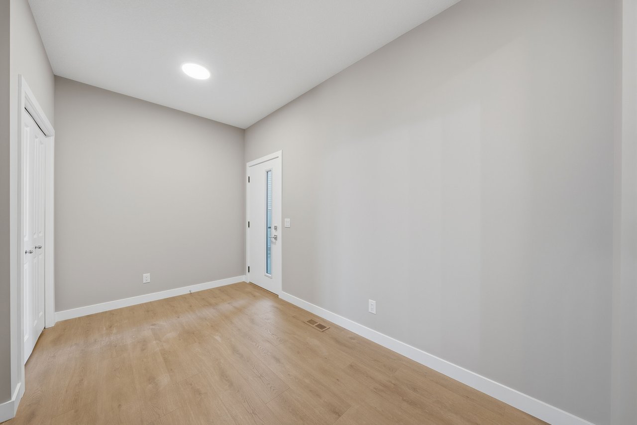 59 Belvedere Crescent SE