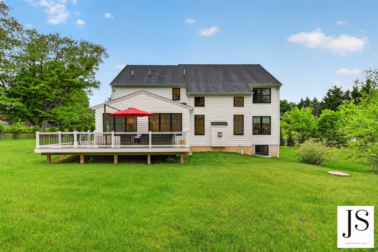 7 Overfield Ln, Glen Mills, PA 19342