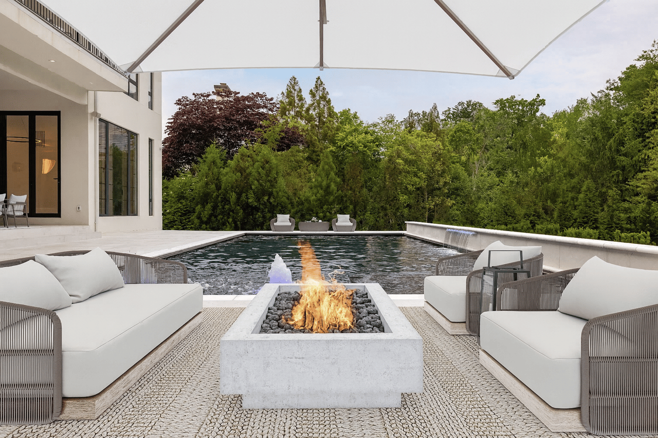 1102 Chain Bridge Road