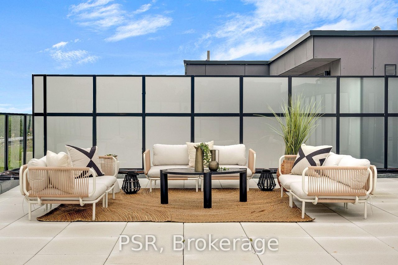 THE RESIDENCES ON KEEWATIN AVE