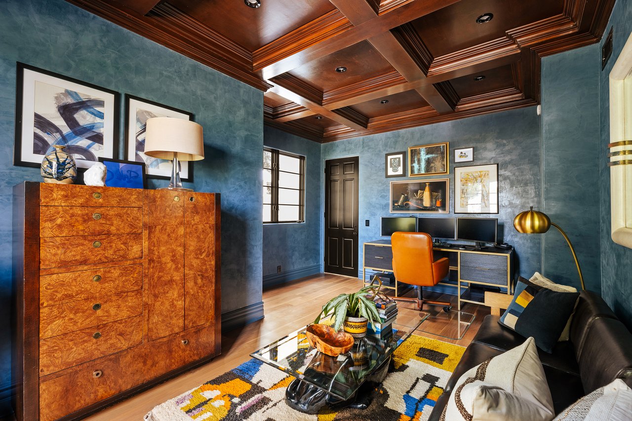 3901 Longridge Ave, Sherman Oaks