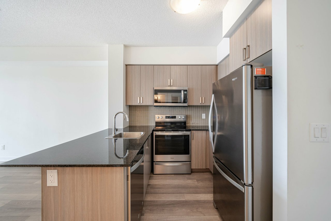 1603 Eglinton Ave W Unit: 417 