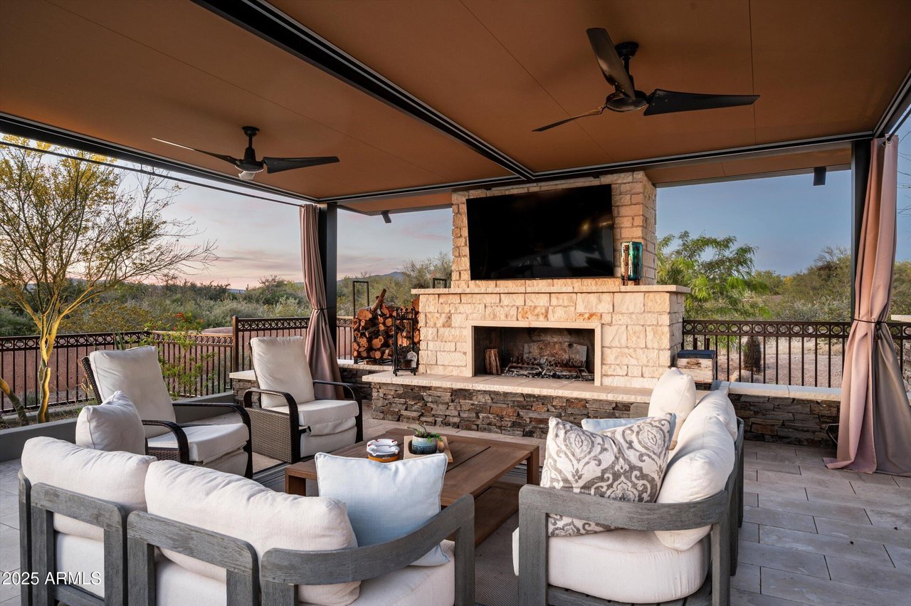 8328 E WHISPER ROCK TRL