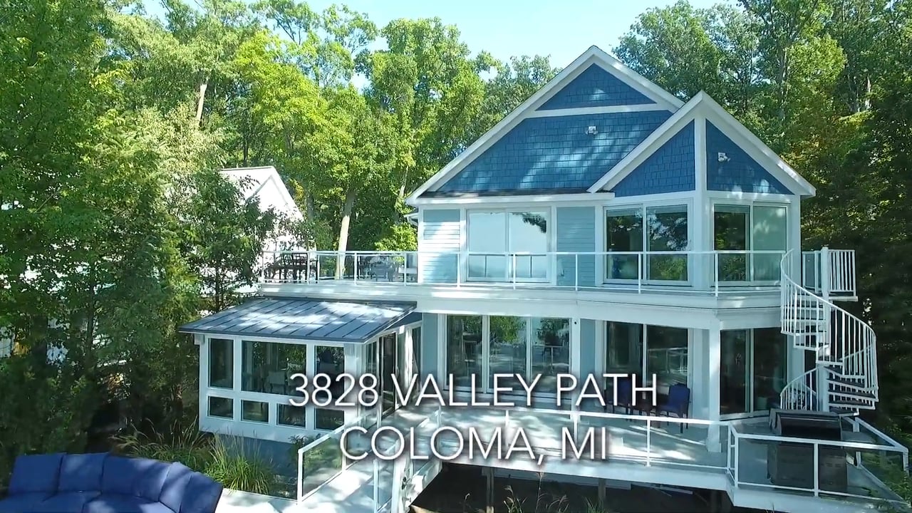 3828 Valley Path, Coloma, MI 49038