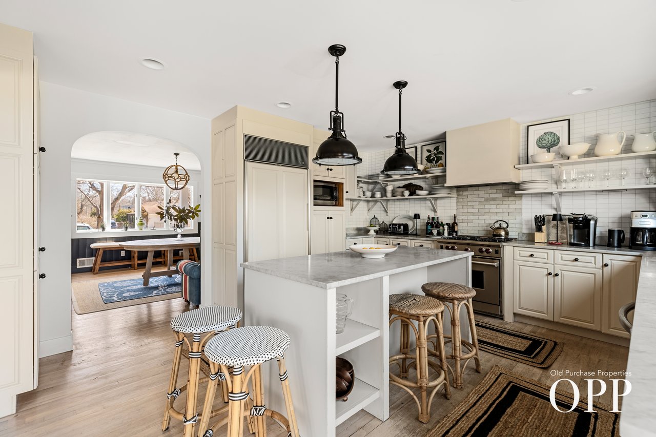 A Turnkey Mid-Century, Effortlessly Located in Bellport Village