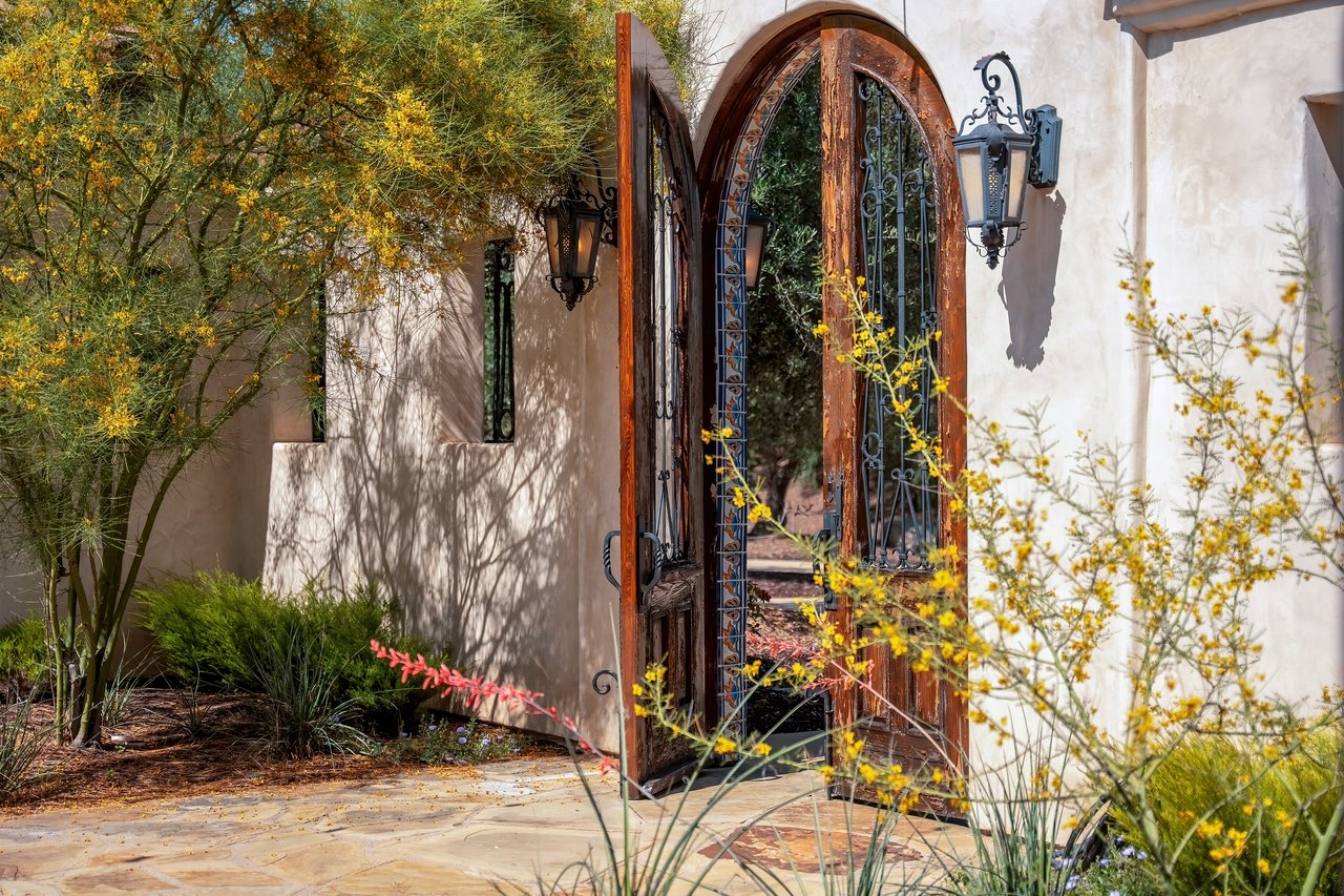 19300 Hombre Lane
