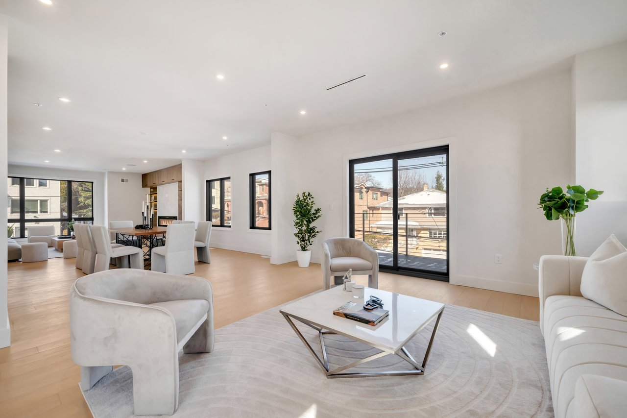 2220 Mackay Avenue B