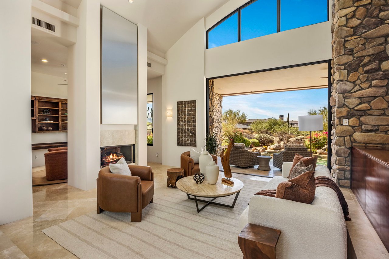 11087 E Harris Hawk Trail