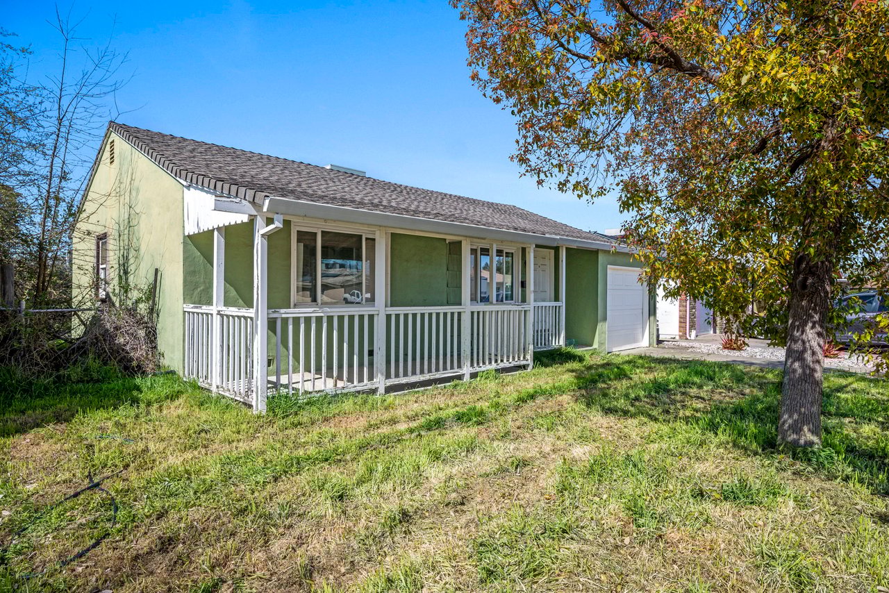 428 Chaparral Way