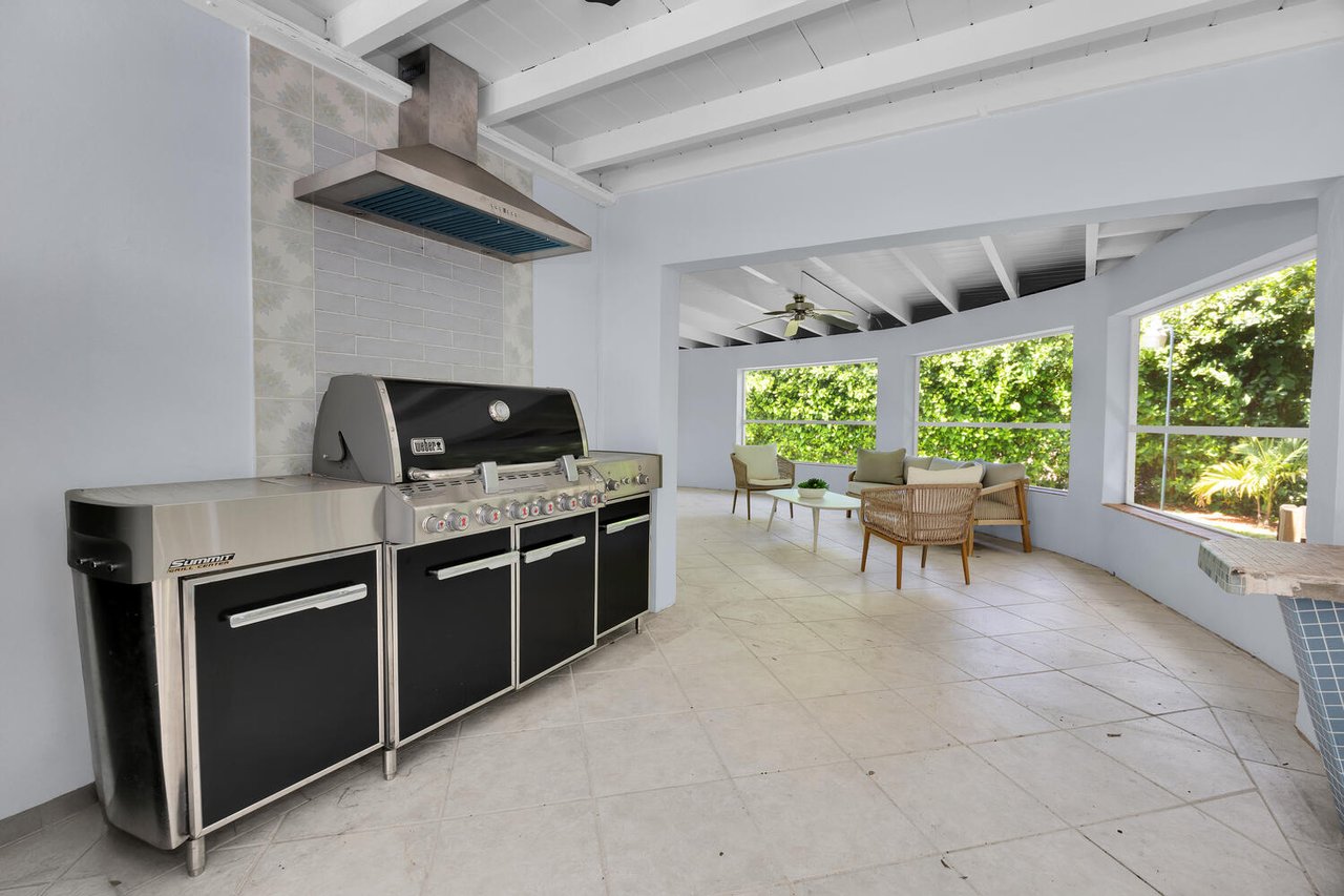 Coral Gables Beauty Just Listed