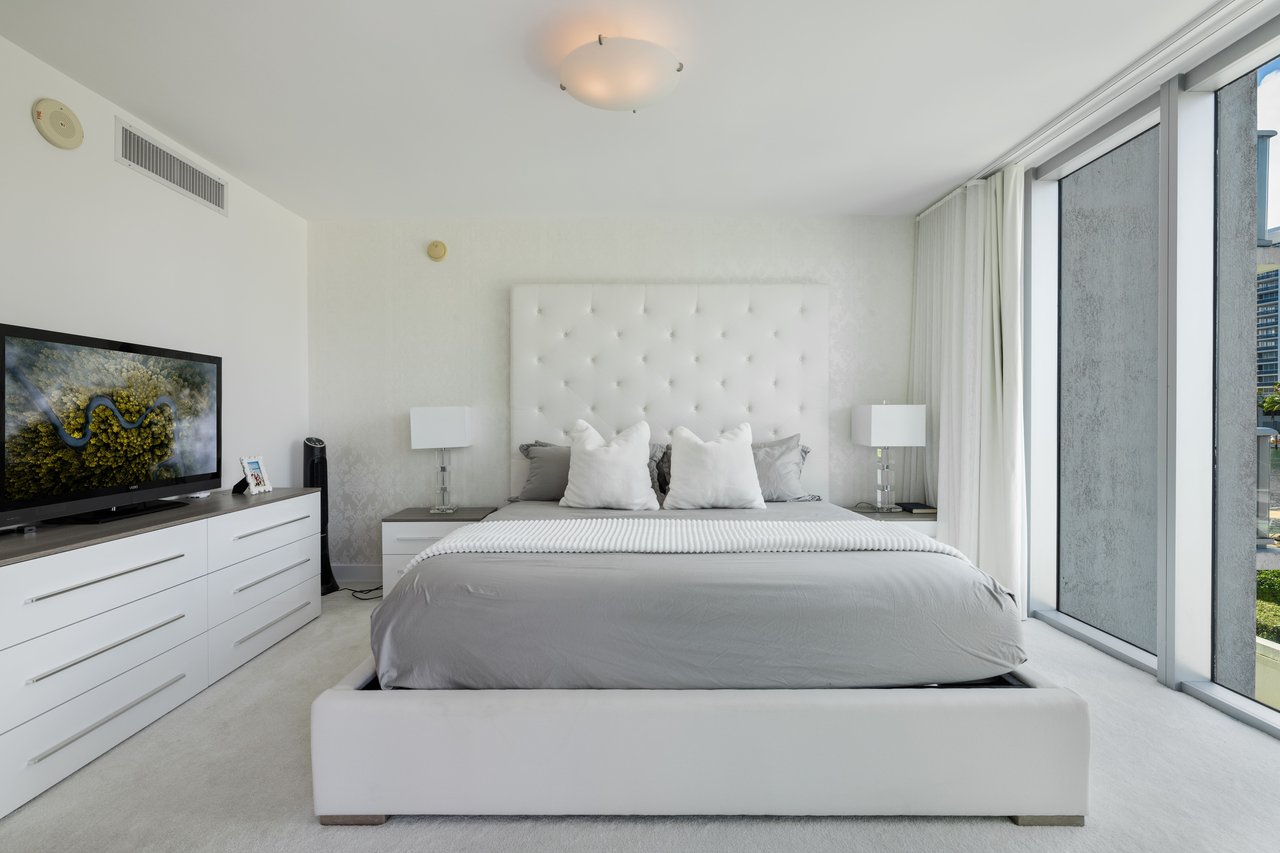 7928 East Drive #106