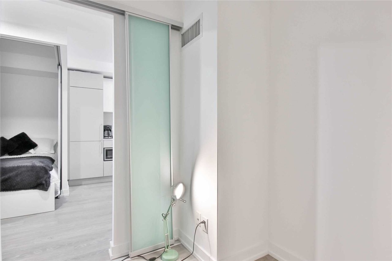 19 Western Battery Rd #502